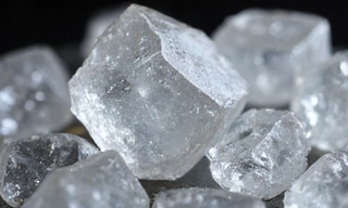 Makro zdjęcie kryształów cynku